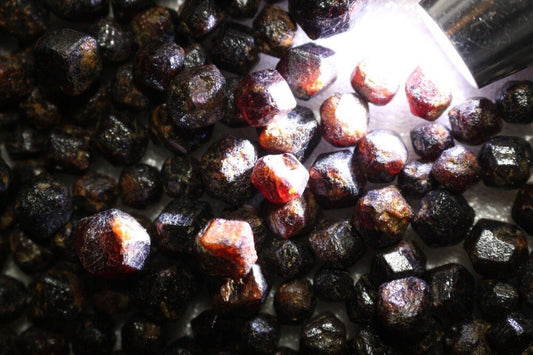 Raw Almandine Garnets 100g