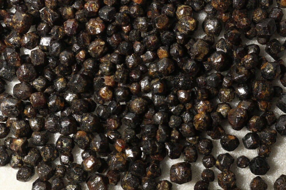 Raw Almandine Garnets 100g