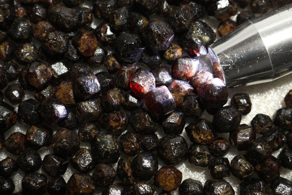 Raw Almandine Garnets 100g