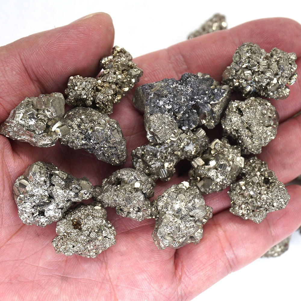 Pyrite Clusters with Quartz